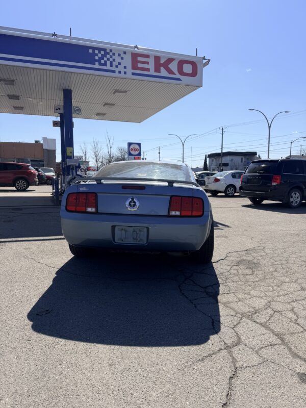 FORD MUSTANG 2005