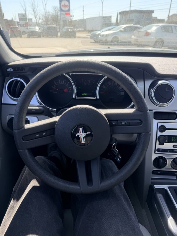 FORD MUSTANG 2005